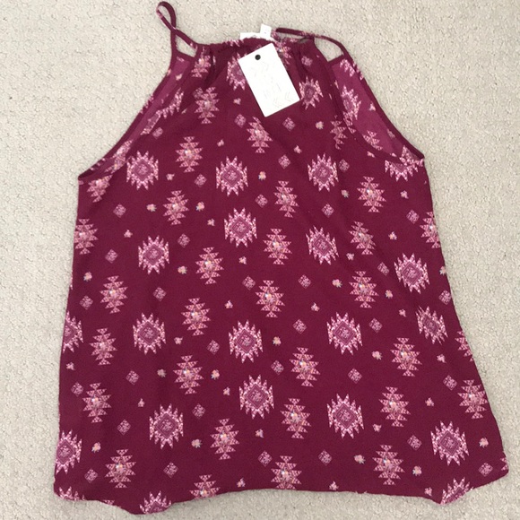 Pink rose tank. - Picture 2 of 3